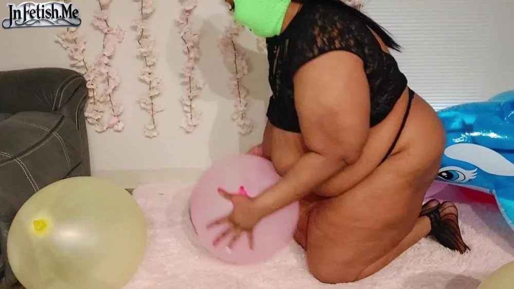 Cover Marley The Masked Fatty - Bbw Balloon Twerk And Hump To Pop - Bbw - Ssbbw, Big Butts