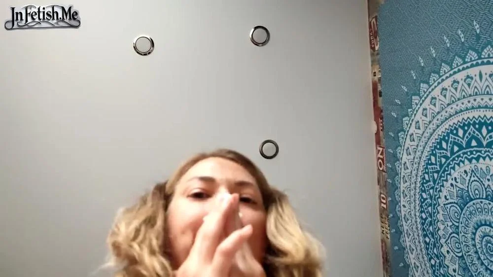 Cover Villena - I sneeze in your face - Spitting, Nose Blowing